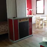 Canto Del Bosco Apartmán Busca